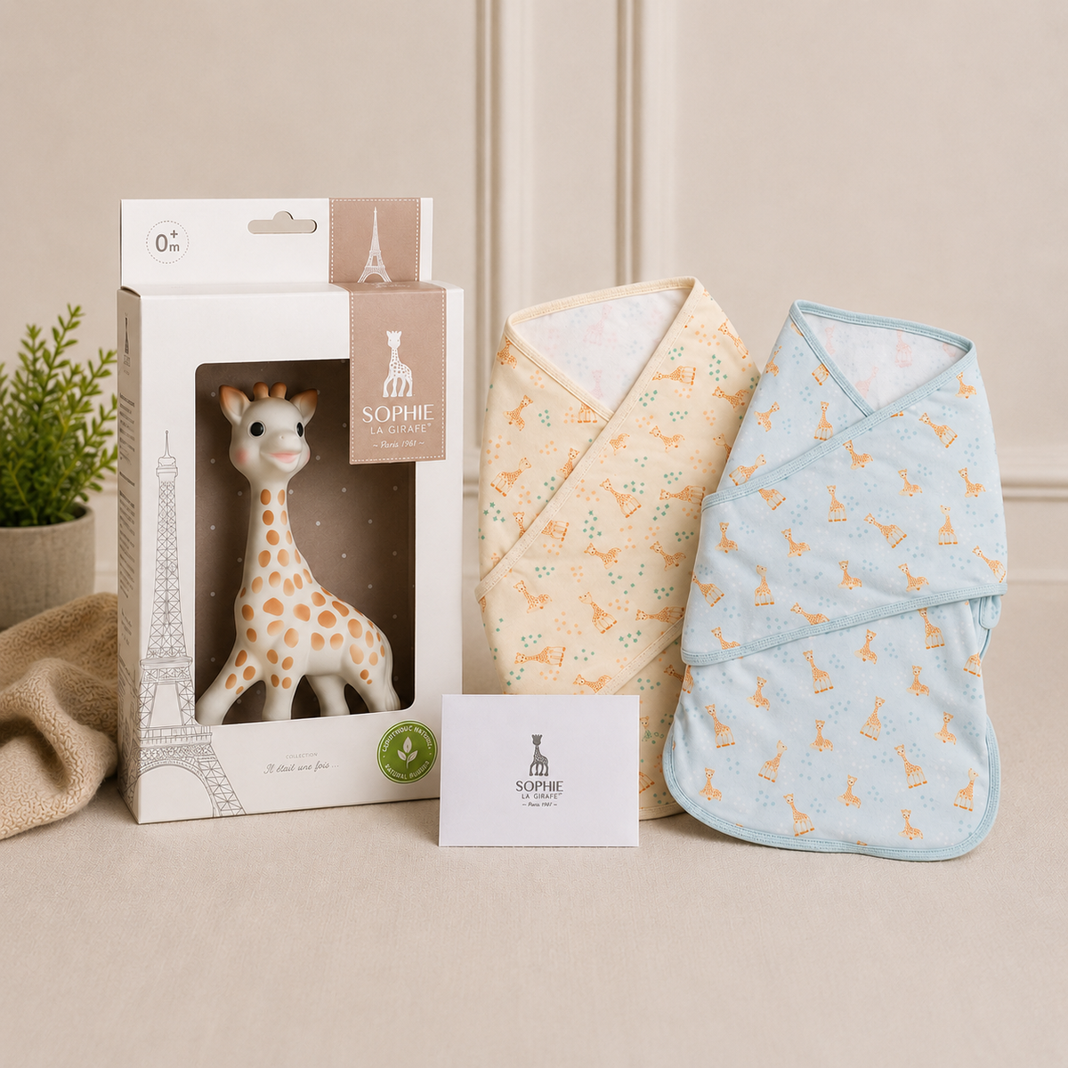Sophie la girafe Teether & BabyBliss Sleepwear SAVER Bundle (BY)