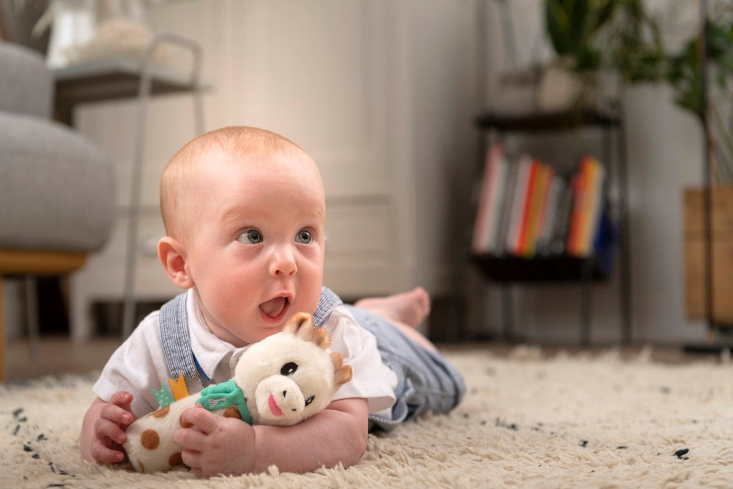 Sophie la girafe® - Sweety Sophie Plush Squeaking Rattle